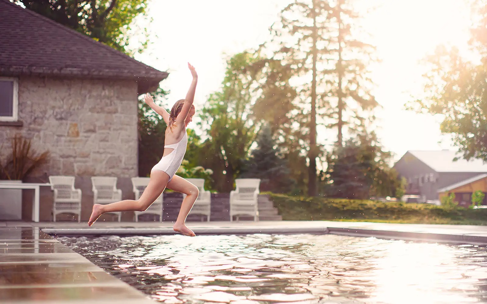 Leisure-Pools-dealer-contact-hero Contact your fiberglass pool builder for Northwest Ohio